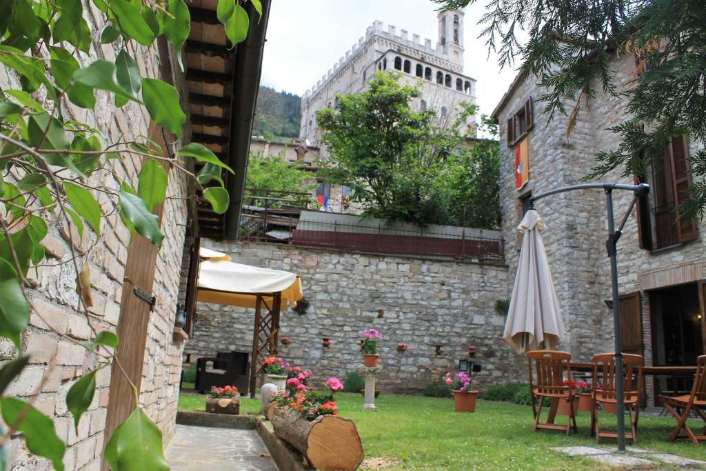 Residenza Le Logge Bed & Breakfast Gubbio Exterior photo